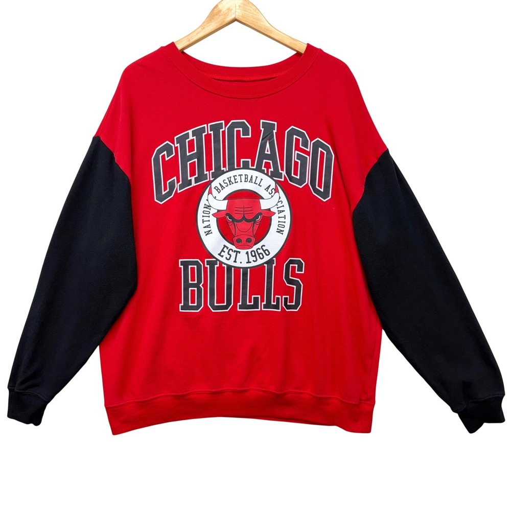 NBA Chicago Bulls Sweatshirt XXL Red‎ Black Colorblock Crewneck Est 1966 Graphic